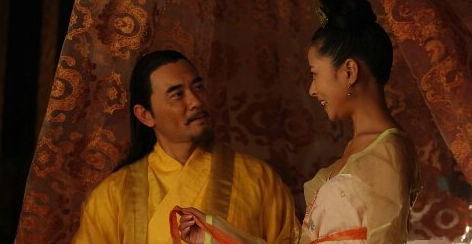 只为参加出国游 老人花9.8万买保健品|开云竞猜(图2) 开云竞猜